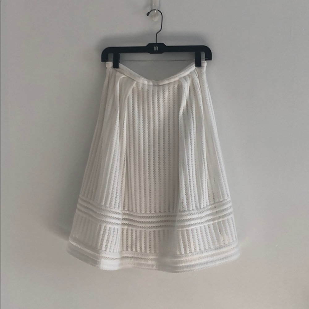 Appliqué skirt